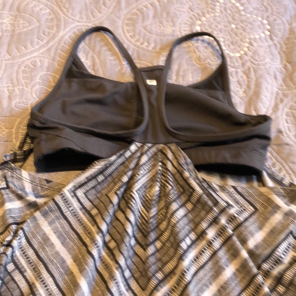 Fabletics workout top - Picture 3 of 3